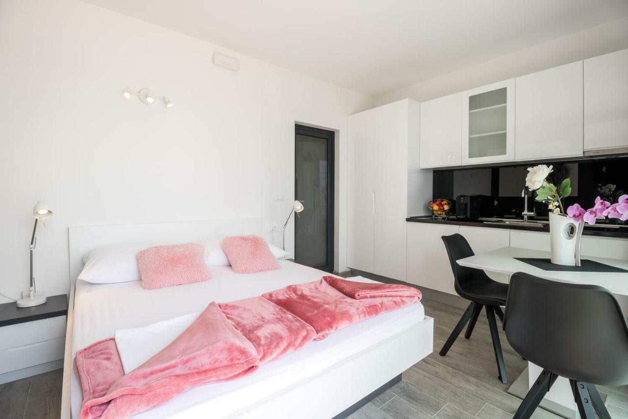 Alpha Apartment