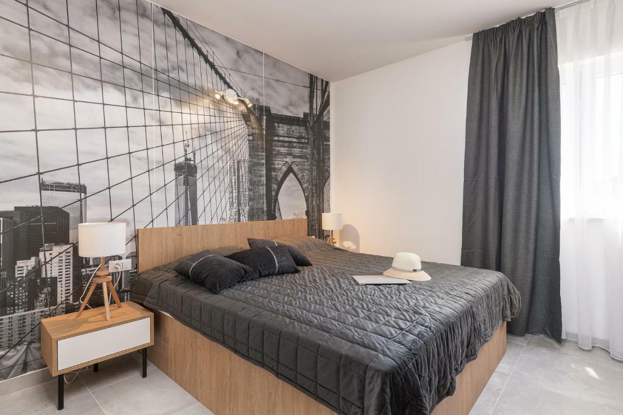 Alpha Apartment